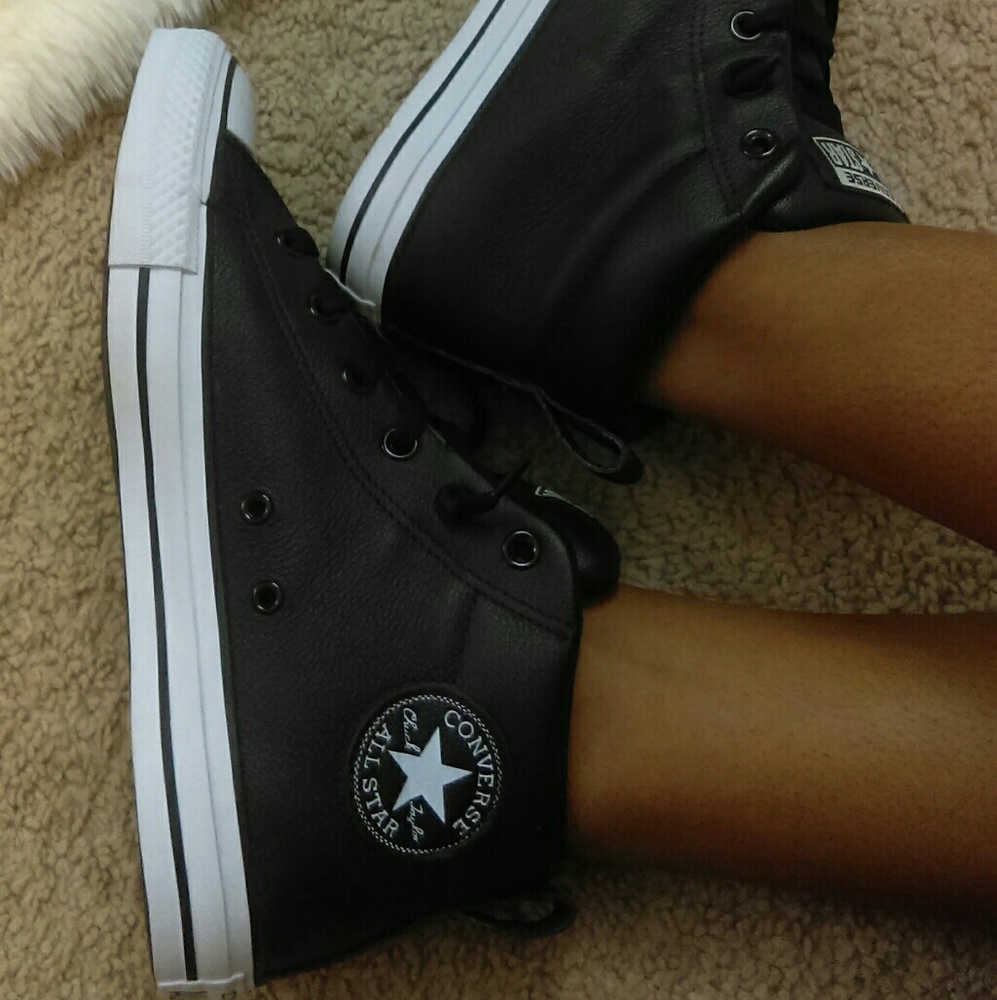 Men's leather Converse sneakers